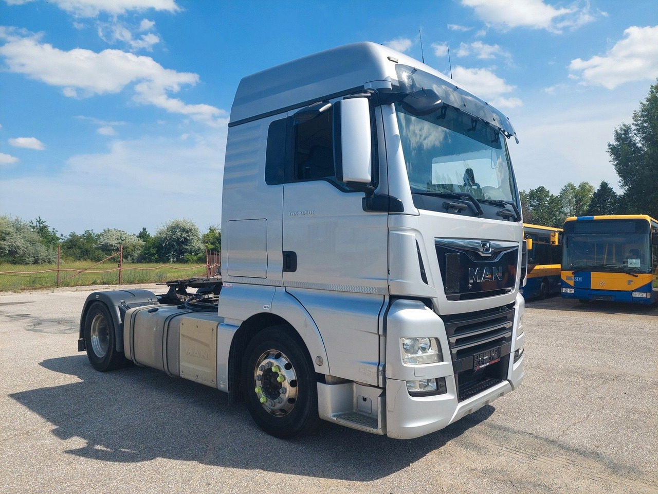 MAN TGX 18.500 4X2 BLS Kipphydraulik TOP AUsstattung - 牵引车:图2 MAN TGX 18.500 4X2 BLS Kipphydraulik TOP AUsstattung - 牵引车:图2