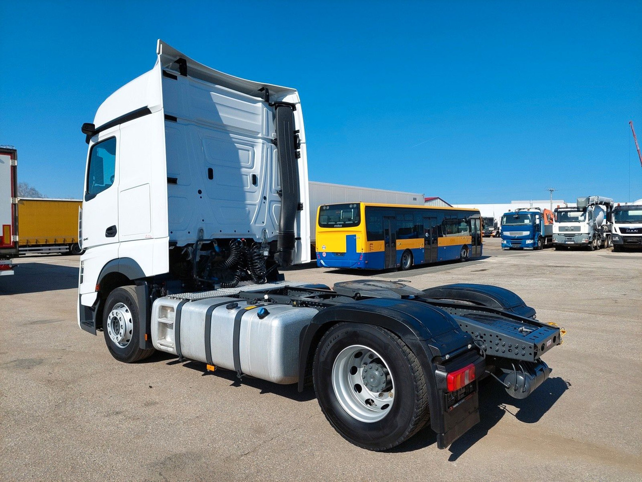 Mercedes-Benz Actros 5 1845 LS BigSpace 4x2 - 牵引车:图3 Mercedes-Benz Actros 5 1845 LS BigSpace 4x2 - 牵引车:图3