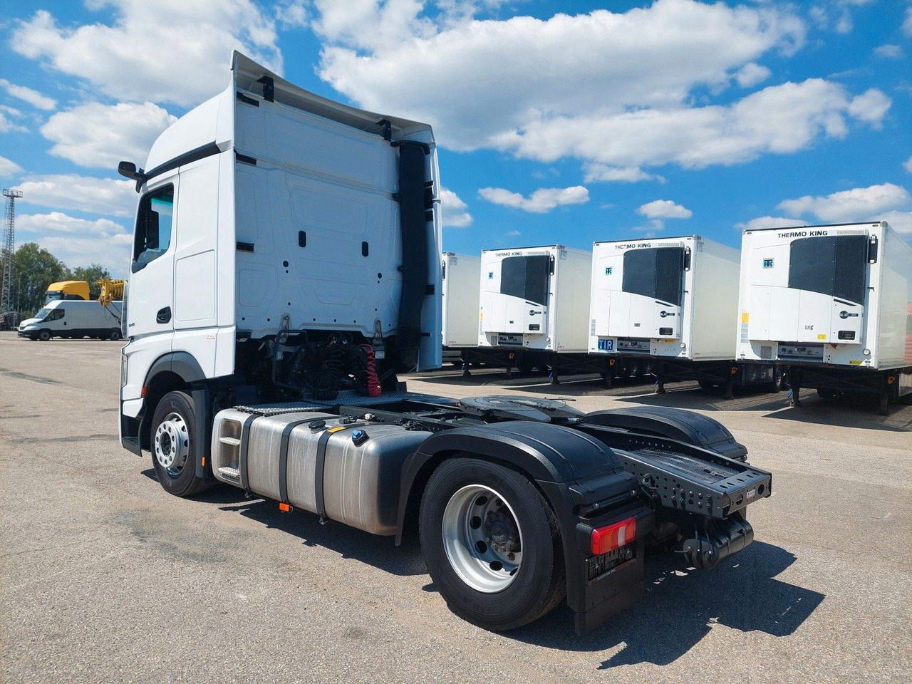 Mercedes-Benz Actros 5 1845 LS BigSpace 4x2 - 牵引车:图3 Mercedes-Benz Actros 5 1845 LS BigSpace 4x2 - 牵引车:图3