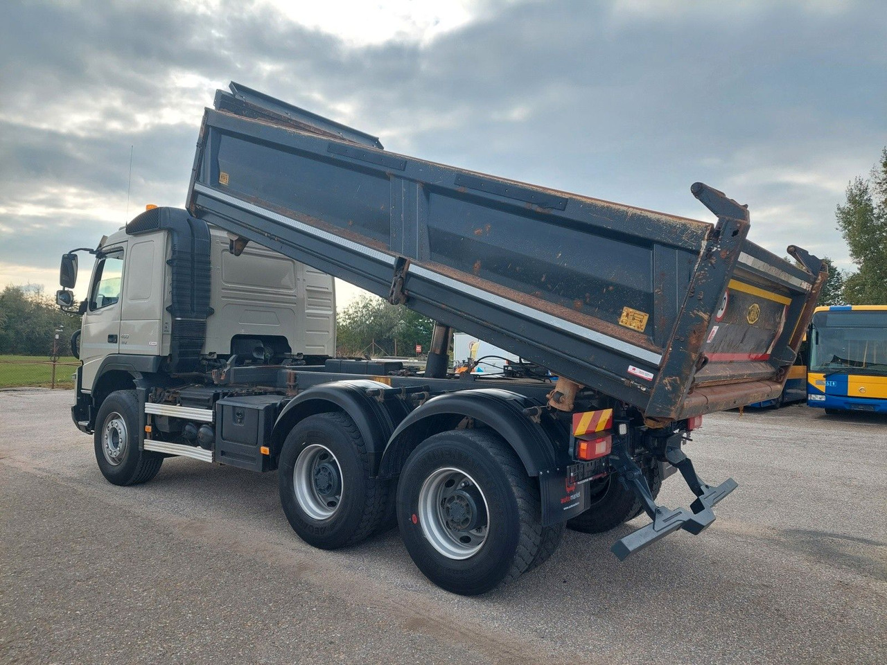 Volvo FMX 460 Meiller Bordmatik 6x4 - 翻斗车:图3 Volvo FMX 460 Meiller Bordmatik 6x4 - 翻斗车:图3