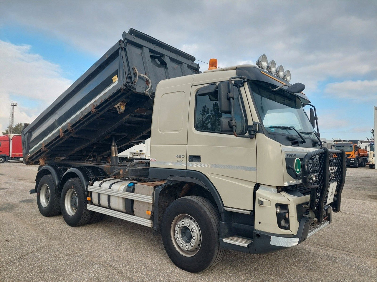 Volvo FMX 460 Meiller Bordmatik 6x4 - 翻斗车:图2 Volvo FMX 460 Meiller Bordmatik 6x4 - 翻斗车:图2