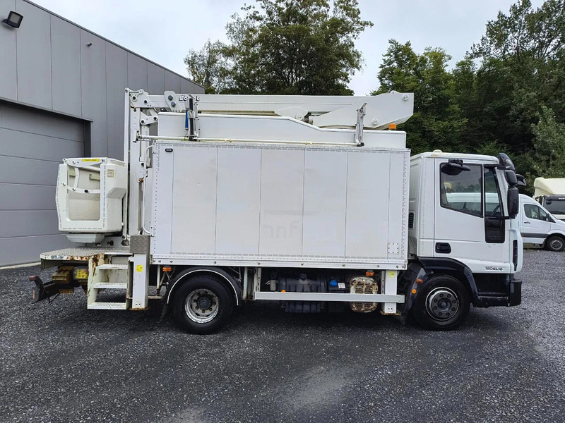 Iveco EuroCargo 120 120E18 + COMET 151TAL (15 m) - 卡车:图3 Iveco EuroCargo 120 120E18 + COMET 151TAL (15 m) - 卡车:图3