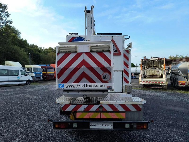 Iveco EuroCargo 120 E18 + COMET 151TAL (15 m) - 卡车:图5 Iveco EuroCargo 120 E18 + COMET 151TAL (15 m) - 卡车:图5