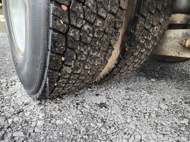 侧帘卡车 Mercedes-Benz Axor 1829 + D'HOLLANDIA 2000 KG:图11 侧帘卡车 Mercedes-Benz Axor 1829 + D'HOLLANDIA 2000 KG:图11