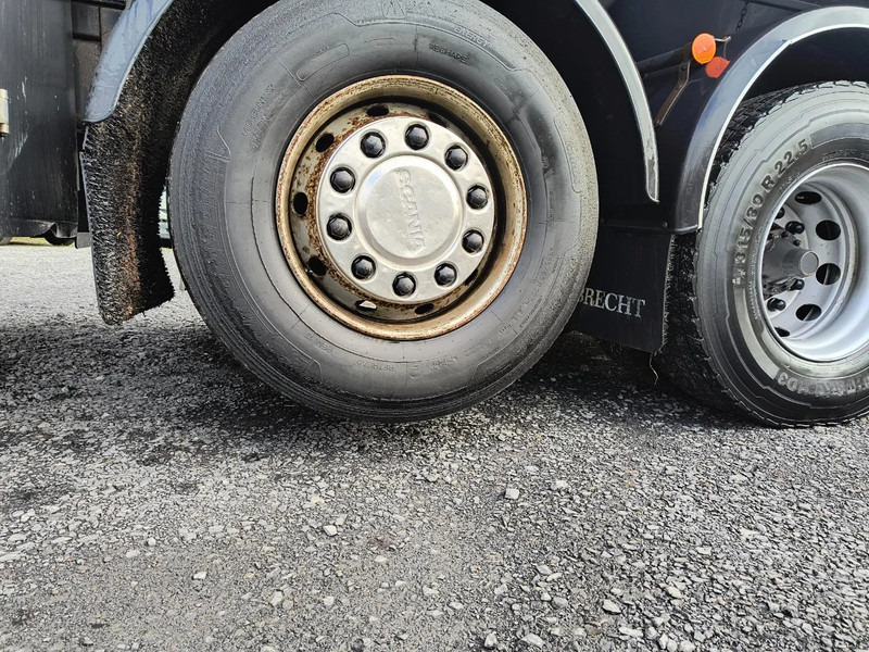 罐车 Scania 94 G.300 6X2 FOODBULK SILO - 8 COMP. - STEERING AXLE:图15 罐车 Scania 94 G.300 6X2 FOODBULK SILO - 8 COMP. - STEERING AXLE:图15