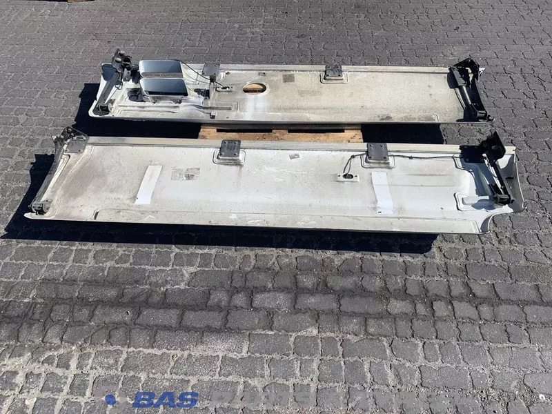 DAF XF105 Sideskirt Set DAF 1655062 - 车身和外部 适用于 卡车:图2 DAF XF105 Sideskirt Set DAF 1655062 - 车身和外部 适用于 卡车:图2