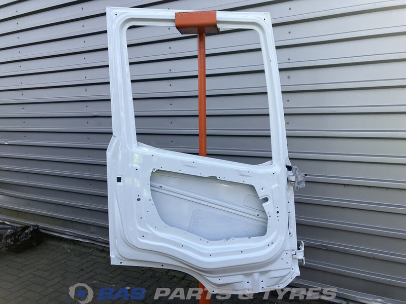 DAF XG Portier Links DAF 2197011 - 车门及其零件 适用于 卡车:图2 DAF XG Portier Links DAF 2197011 - 车门及其零件 适用于 卡车:图2