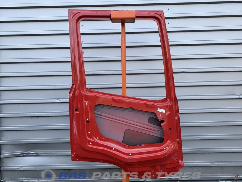 DAF XG Portier Links DAF 2197011 - 车门及其零件 适用于 卡车:图2 DAF XG Portier Links DAF 2197011 - 车门及其零件 适用于 卡车:图2