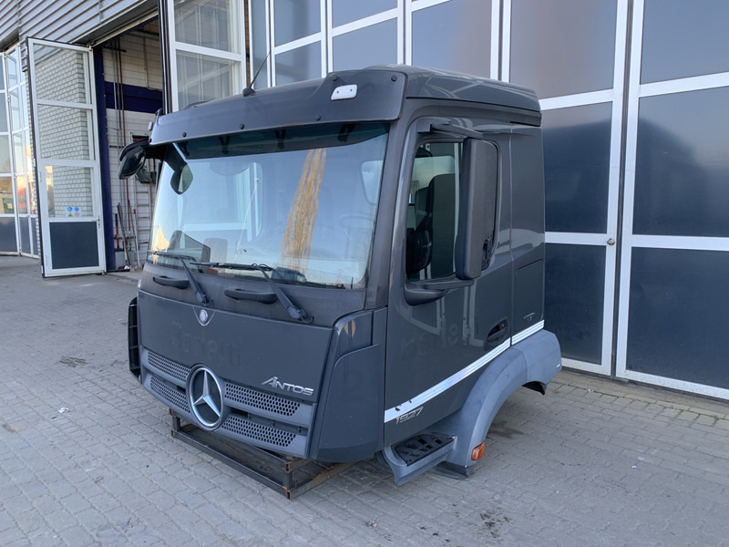 Mercedes-Benz Antos MP4 Mercedes ClassicSpace M-cab L1EH1 A 000 600 01 01 - 驾驶室和内部 适用于 卡车:图1 Mercedes-Benz Antos MP4 Mercedes ClassicSpace M-cab L1EH1 A 000 600 01 01 - 驾驶室和内部 适用于 卡车:图1