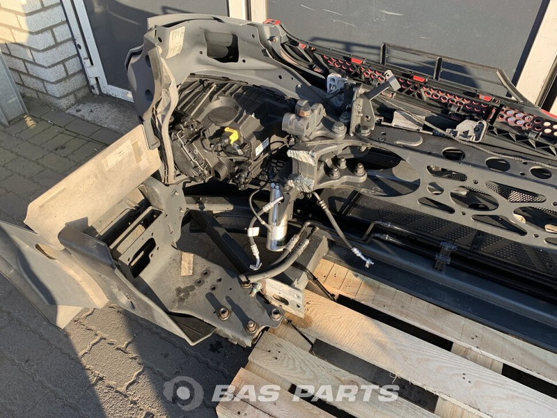 Mercedes-Benz Antos MP4 - 保险杠 适用于 卡车:图4 Mercedes-Benz Antos MP4 - 保险杠 适用于 卡车:图4