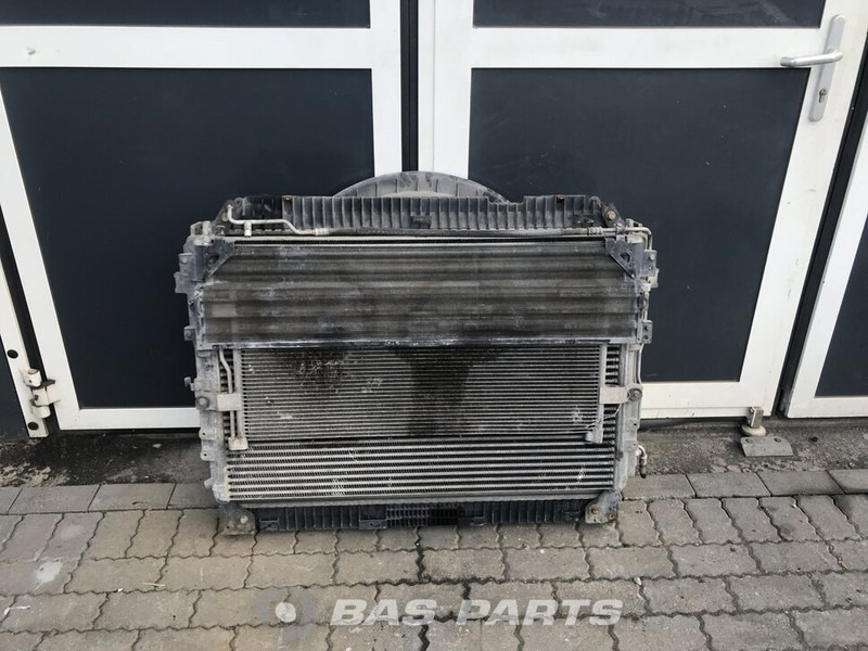 Mercedes-Benz Antos MP4 - 散热器 适用于 卡车:图1 Mercedes-Benz Antos MP4 - 散热器 适用于 卡车:图1