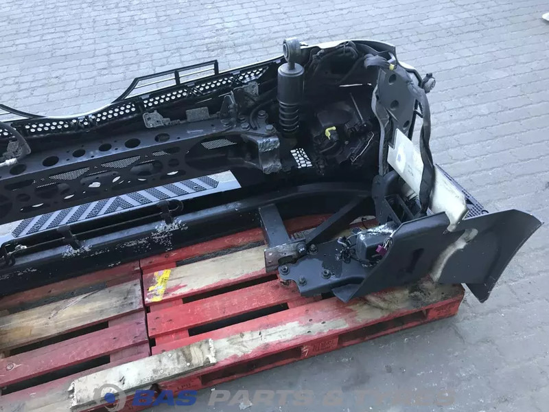 Mercedes-Benz Antos MP4 - 保险杠 适用于 卡车:图5 Mercedes-Benz Antos MP4 - 保险杠 适用于 卡车:图5