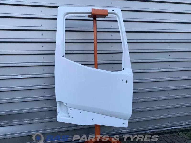 Renault T-Serie - 车门及其零件 适用于 卡车:图1 Renault T-Serie - 车门及其零件 适用于 卡车:图1