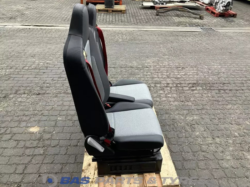 Renault T-Serie - 座椅 适用于 卡车:图4 Renault T-Serie - 座椅 适用于 卡车:图4