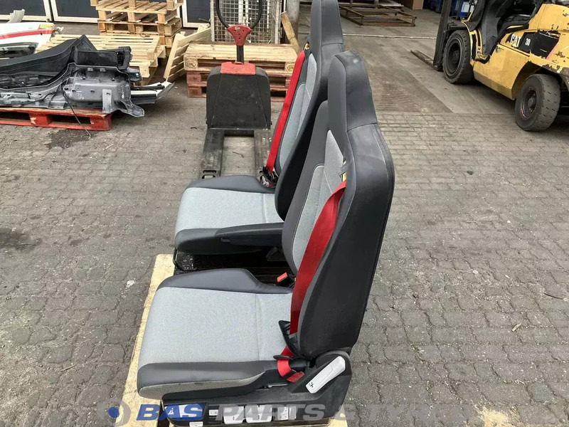 Renault T-Serie - 座椅 适用于 卡车:图2 Renault T-Serie - 座椅 适用于 卡车:图2