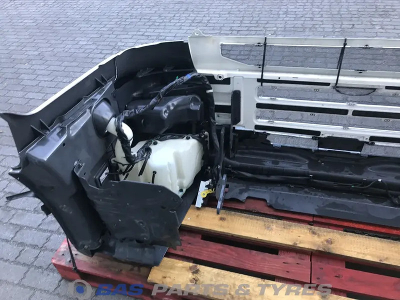 Scania R-Serie - 保险杠 适用于 卡车:图4 Scania R-Serie - 保险杠 适用于 卡车:图4