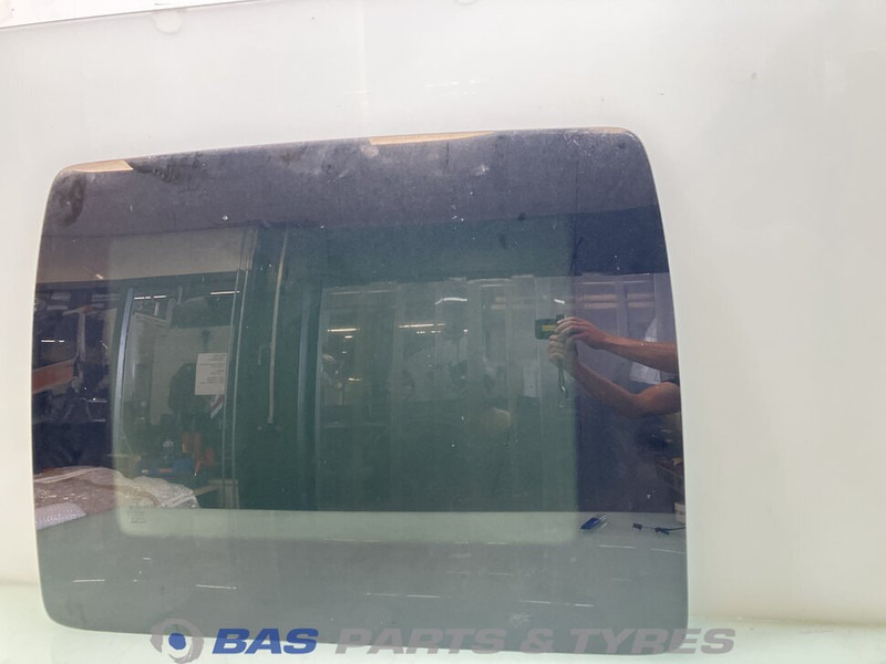 Volvo Dakluik Volvo 21325001 - 遮阳板 适用于 卡车:图1 Volvo Dakluik Volvo 21325001 - 遮阳板 适用于 卡车:图1