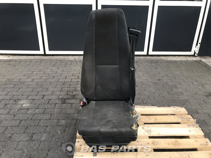 Volvo FL Bestuurdersstoel Volvo 20862618 - 座椅 适用于 卡车:图1 Volvo FL Bestuurdersstoel Volvo 20862618 - 座椅 适用于 卡车:图1
