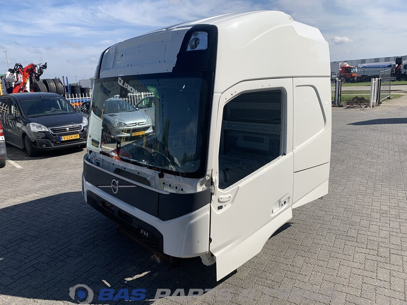 Volvo FM5 Volvo Globetrotter L2H2 84213718 - 驾驶室和内部 适用于 卡车:图1 Volvo FM5 Volvo Globetrotter L2H2 84213718 - 驾驶室和内部 适用于 卡车:图1