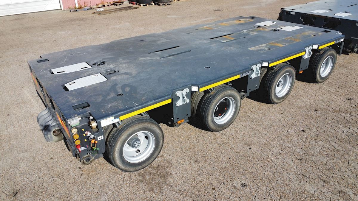 Goldhofer PST/SL-E 4 (08x02) - 低装载拖车:图1 Goldhofer PST/SL-E 4 (08x02) - 低装载拖车:图1
