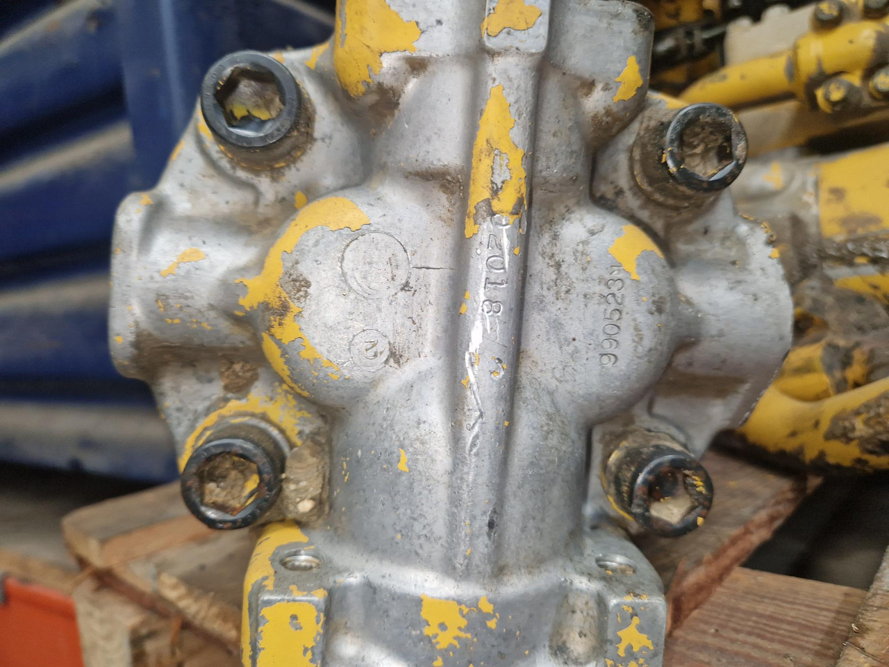 KOMATSU HD 465.3 - 备件 适用于 建筑机械:图2 KOMATSU HD 465.3 - 备件 适用于 建筑机械:图2