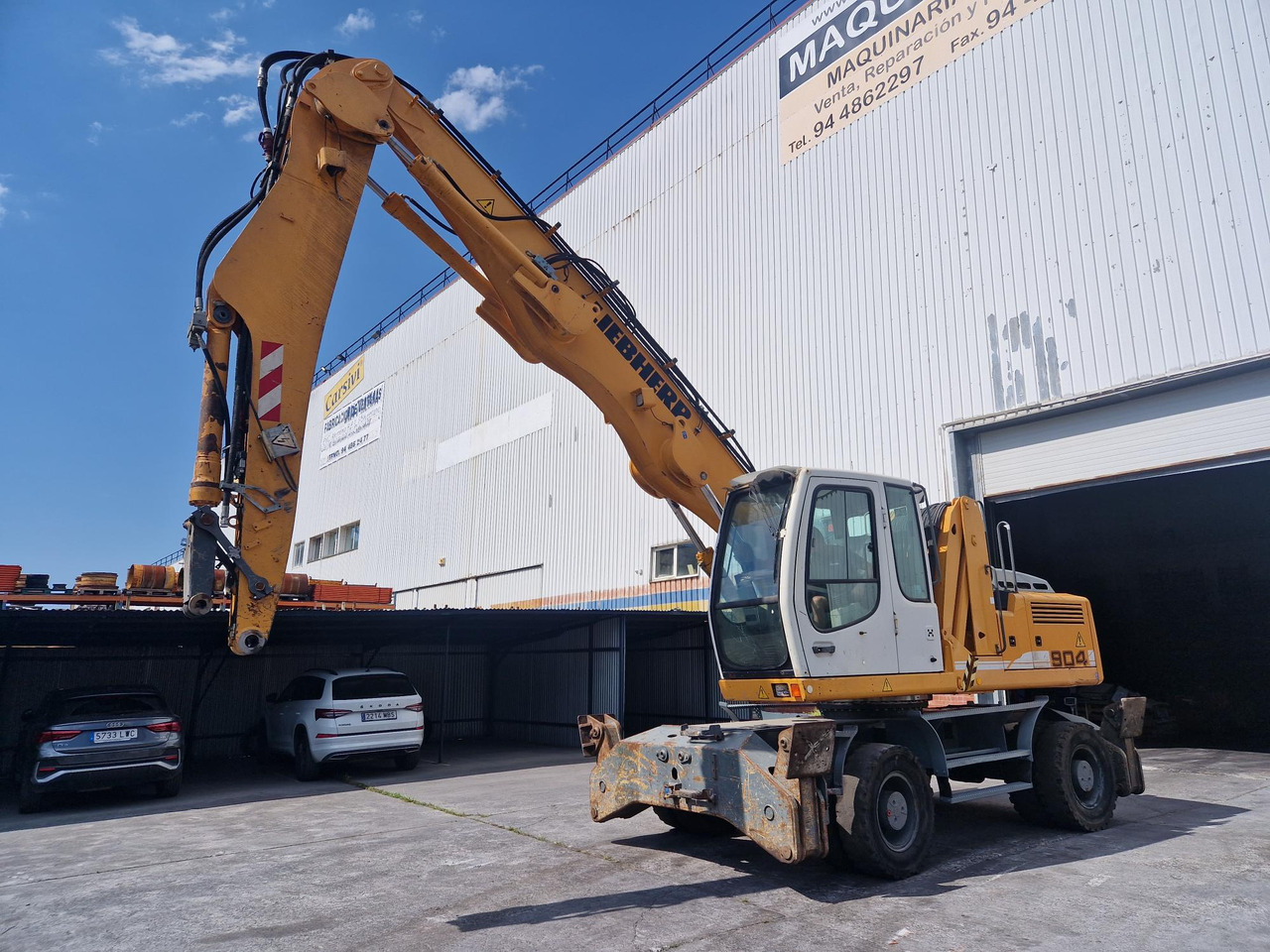 LIEBHERR A904C (2010) - 垃圾/ 工业叉装车:图1 LIEBHERR A904C (2010) - 垃圾/ 工业叉装车:图1