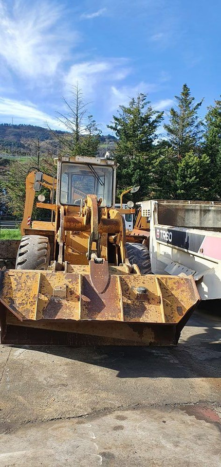 LIEBHERR L531 N/S: 279/647 - 轮式装载机:图2 LIEBHERR L531 N/S: 279/647 - 轮式装载机:图2