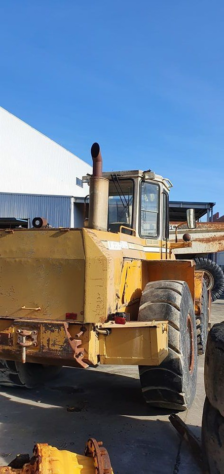 LIEBHERR L531 N/S: 279/647 - 轮式装载机:图3 LIEBHERR L531 N/S: 279/647 - 轮式装载机:图3
