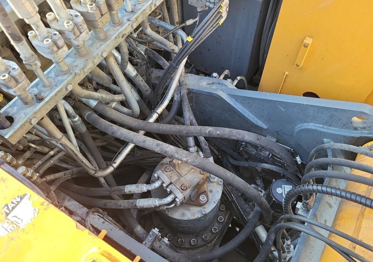 垃圾/ 工业叉装车 LIEBHERR LH30M：图36