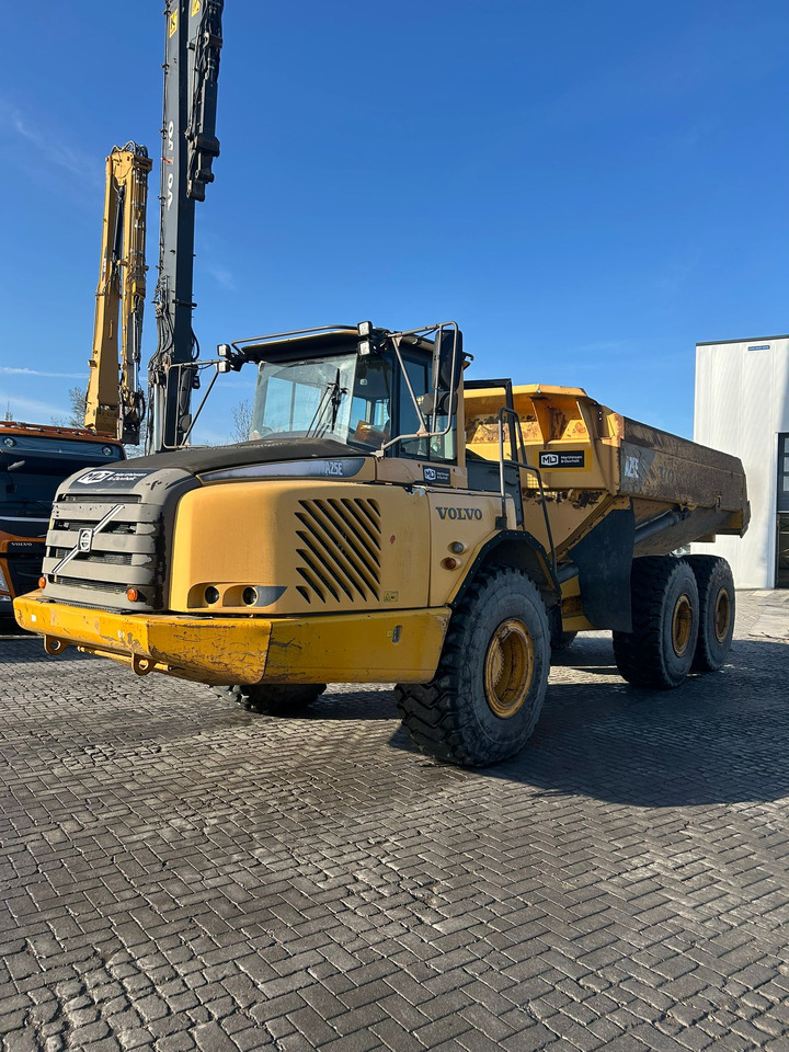 VOLVO A25E (2008) - 铰接式自卸车:图2 VOLVO A25E (2008) - 铰接式自卸车:图2