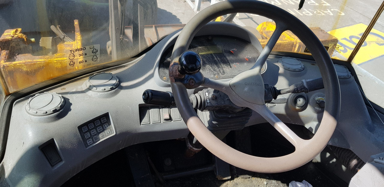 VOLVO L90D S/N 33264 - 轮式装载机:图3 VOLVO L90D S/N 33264 - 轮式装载机:图3