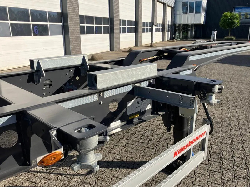 Kässbohrer SHG AVH / 45 - 12 / 27 Voor- en achterzijde uitschuifbaar -> 20"/40"/45" - 集装箱运输车/ 可拆卸车身的半拖车:图4 Kässbohrer SHG AVH / 45 - 12 / 27 Voor- en achterzijde uitschuifbaar -> 20"/40"/45" - 集装箱运输车/ 可拆卸车身的半拖车:图4