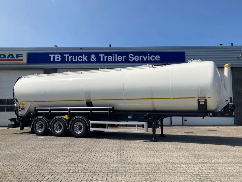 Kässbohrer SSK 50 / 5 - 10 / 24 - 50m3 kiep silo met 1x liftas en Alcoa Dura Bright velgen - 液罐半拖车:图2 Kässbohrer SSK 50 / 5 - 10 / 24 - 50m3 kiep silo met 1x liftas en Alcoa Dura Bright velgen - 液罐半拖车:图2