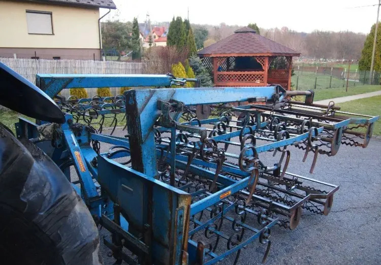 Agregat uprawowy Rabe Werk szerokość robocza 4,7m - 土壤耕作设备:图5 Agregat uprawowy Rabe Werk szerokość robocza 4,7m - 土壤耕作设备:图5