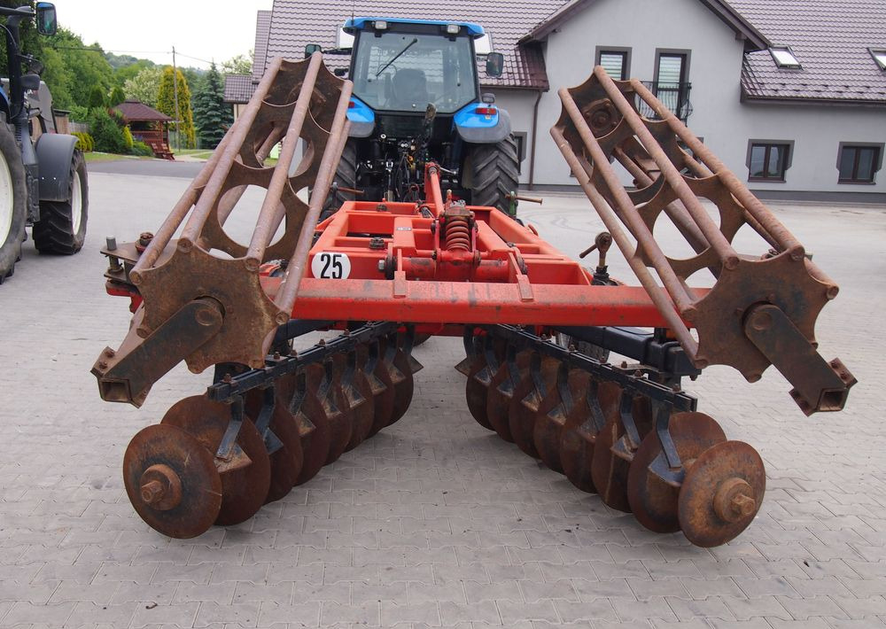 Brona talerzowa GREGOIRE-BESSON talerzówka 3,5m Brona talerzowa 3,5m z wałem - 圆盘耙:图4 Brona talerzowa GREGOIRE-BESSON talerzówka 3,5m Brona talerzowa 3,5m z wałem - 圆盘耙:图4