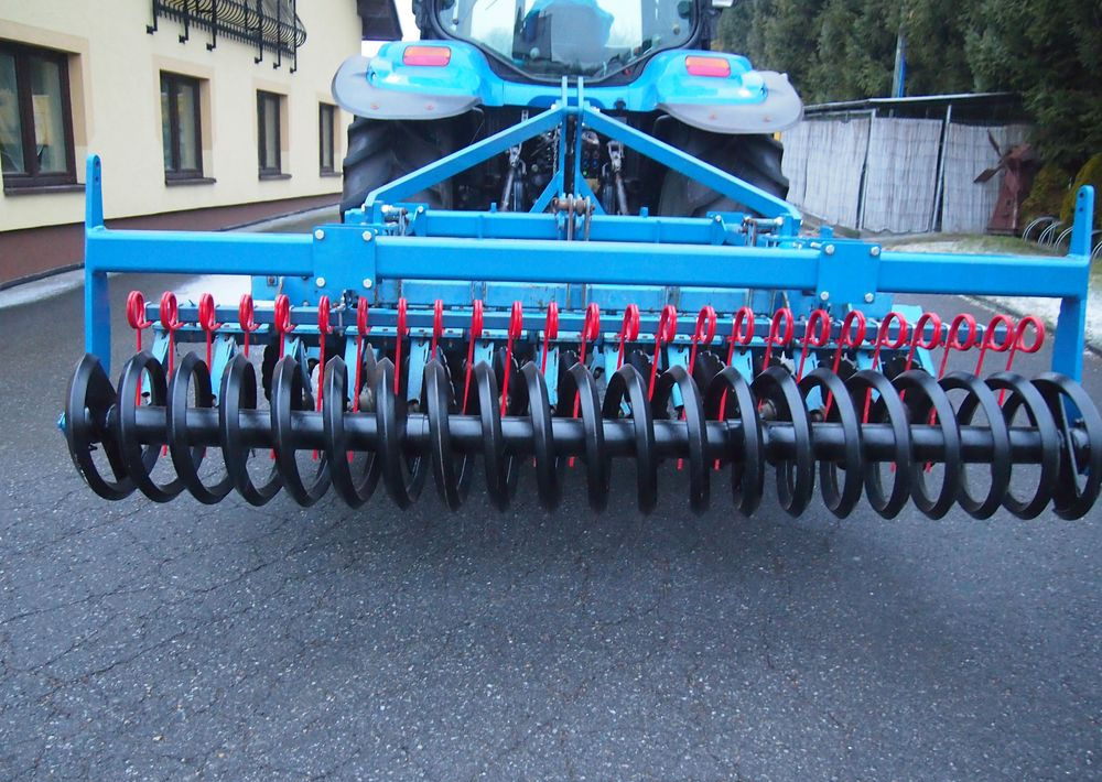 Brona talerzowa Rabe Werk RABE WERK Fielo biro 3000 2006 Brona talerzowa RABE - 圆盘耙:图2 Brona talerzowa Rabe Werk RABE WERK Fielo biro 3000 2006 Brona talerzowa RABE - 圆盘耙:图2