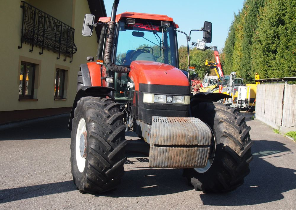 Ciągnik New Holland NH M 135 1998 NEW HOLLAND TM M135 - 拖拉机:图4 Ciągnik New Holland NH M 135 1998 NEW HOLLAND TM M135 - 拖拉机:图4