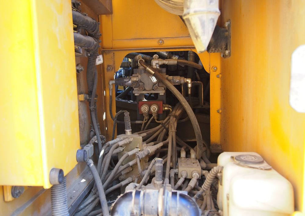 Koparka gąsienicowa Volvo EC180CL 2008 KOPARKA VOLVO - 履带式挖掘机:图5 Koparka gąsienicowa Volvo EC180CL 2008 KOPARKA VOLVO - 履带式挖掘机:图5