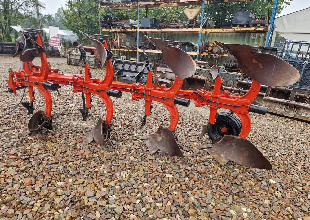 Pług obrotowy GREGOIRE-BESSON 2002 Pług 4 skibowy obrotowy Gregoire-Besson - 犁:图3 Pług obrotowy GREGOIRE-BESSON 2002 Pług 4 skibowy obrotowy Gregoire-Besson - 犁:图3