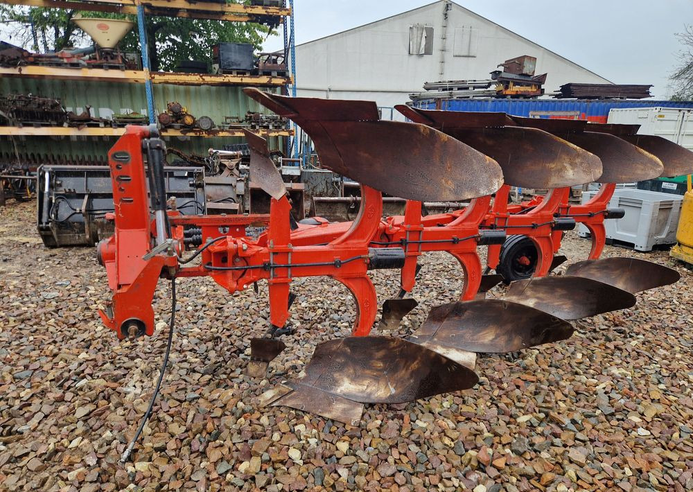 Pług obrotowy GREGOIRE-BESSON 2002 Pług 4 skibowy obrotowy Gregoire-Besson - 犁:图1 Pług obrotowy GREGOIRE-BESSON 2002 Pług 4 skibowy obrotowy Gregoire-Besson - 犁:图1