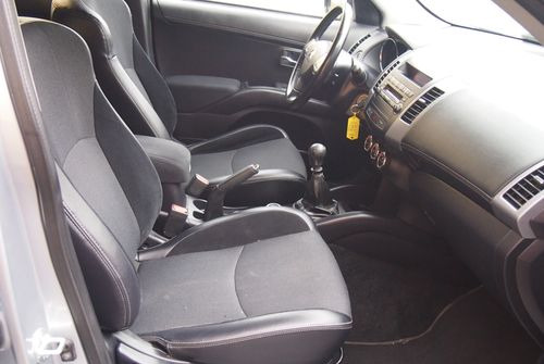 汽车 Samochód Citroen C-Crosser 2.2 HDI 2010 Samochód osobowy SUW 4x4：图11