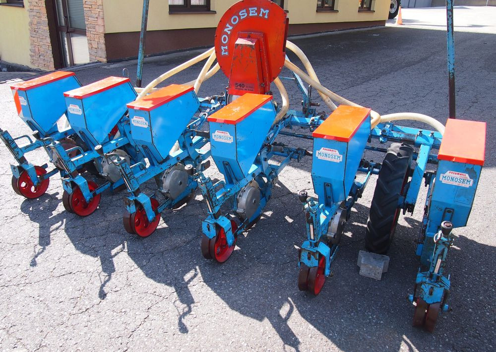 Siewnik Monosem do kukurydzy ,buraków i słonecznika - 精准播种机:图5 Siewnik Monosem do kukurydzy ,buraków i słonecznika - 精准播种机:图5