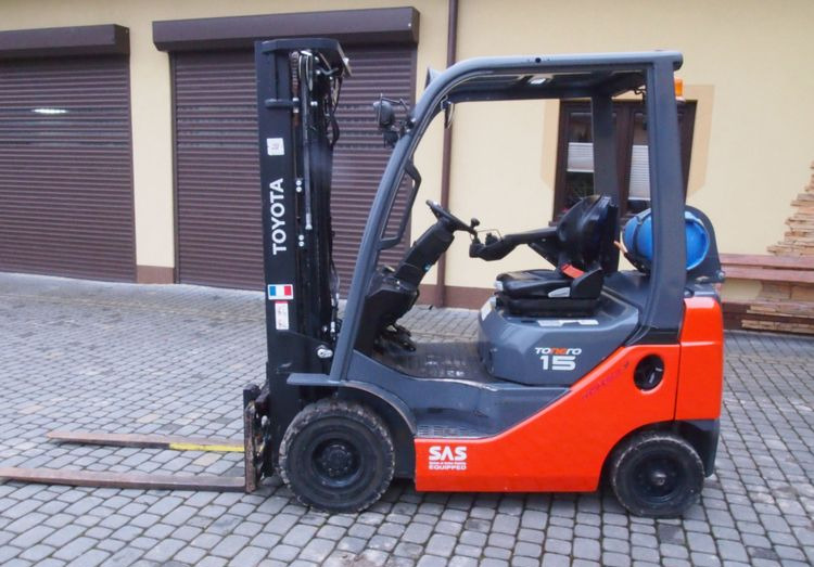 Wózek widłowy Toyota 8FGF15 2018 TRIPLEX system SAS (blokowanie tylnej osi) - 液化石油气叉车:图3 Wózek widłowy Toyota 8FGF15 2018 TRIPLEX system SAS (blokowanie tylnej osi) - 液化石油气叉车:图3