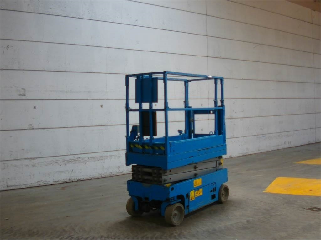 Genie GS1532 - 剪式升降机:图4 Genie GS1532 - 剪式升降机:图4