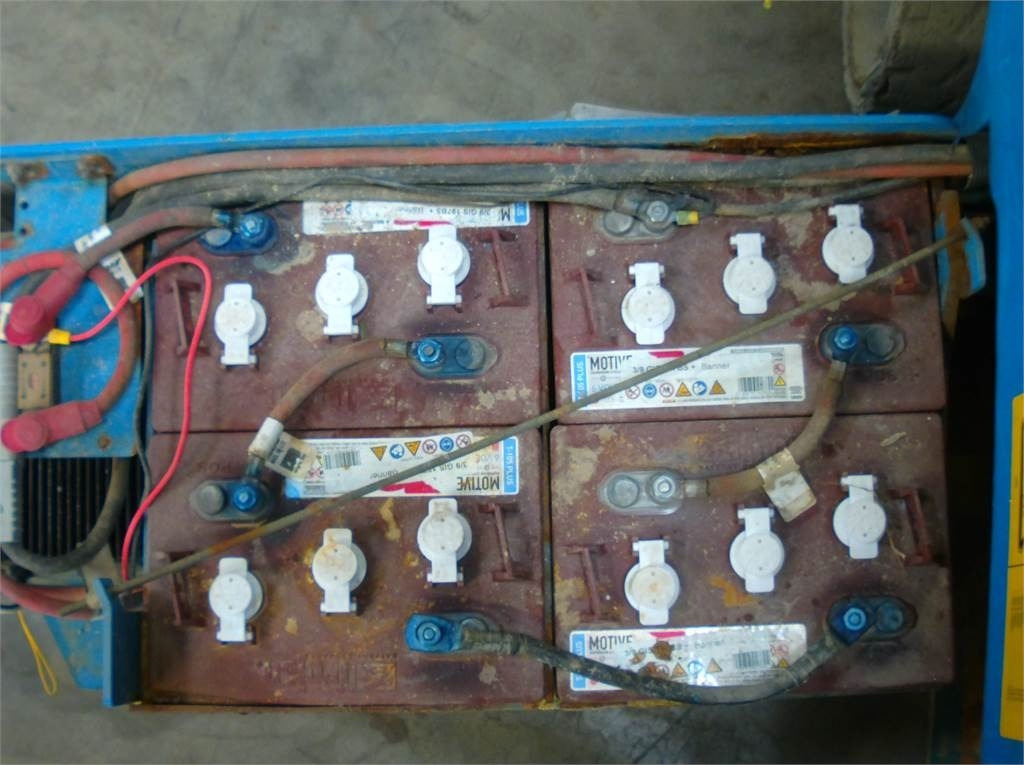 Genie GS1532 - 剪式升降机:图5 Genie GS1532 - 剪式升降机:图5