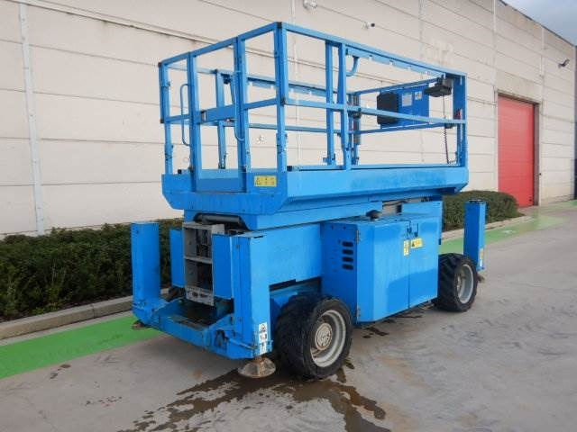 Genie GS2669RT - 剪式升降机:图2 Genie GS2669RT - 剪式升降机:图2