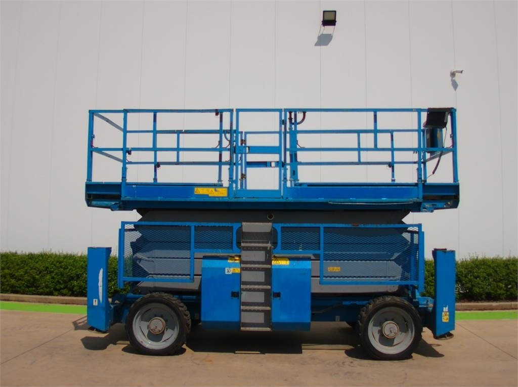 Genie GS5390RT - 剪式升降机:图1 Genie GS5390RT - 剪式升降机:图1