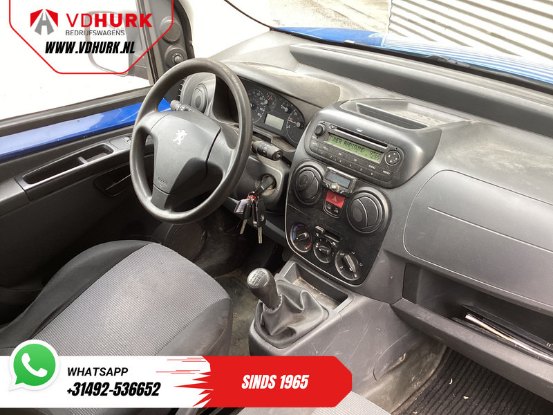 Peugeot Bipper 1.4 HDi EXPORT ONLY Rijdt prima/ APK 01-2026/ Carkit/ Betimmerd/ Radio/ Trekhaak - 紧凑型面包车:图3 Peugeot Bipper 1.4 HDi EXPORT ONLY Rijdt prima/ APK 01-2026/ Carkit/ Betimmerd/ Radio/ Trekhaak - 紧凑型面包车:图3