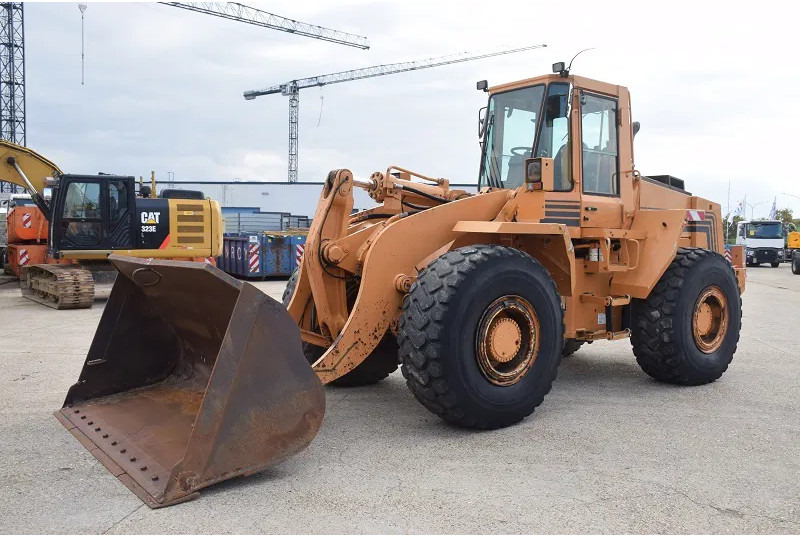 Case 821B - 轮式装载机:图3 Case 821B - 轮式装载机:图3