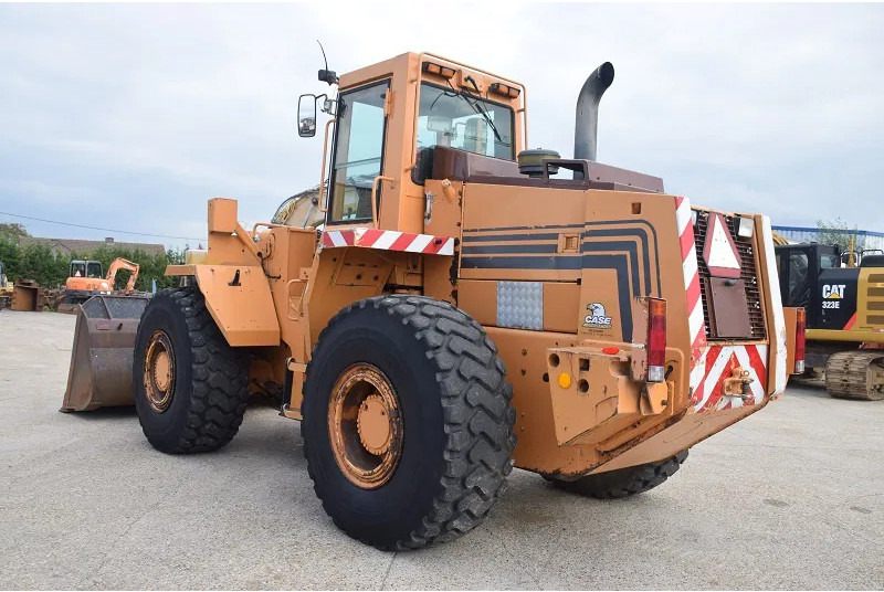 Case 821B - 轮式装载机:图2 Case 821B - 轮式装载机:图2